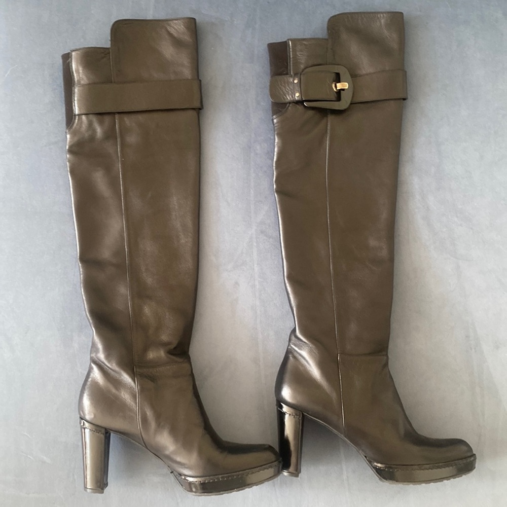 Stuart Weitzman Black Leather Over the knee boot